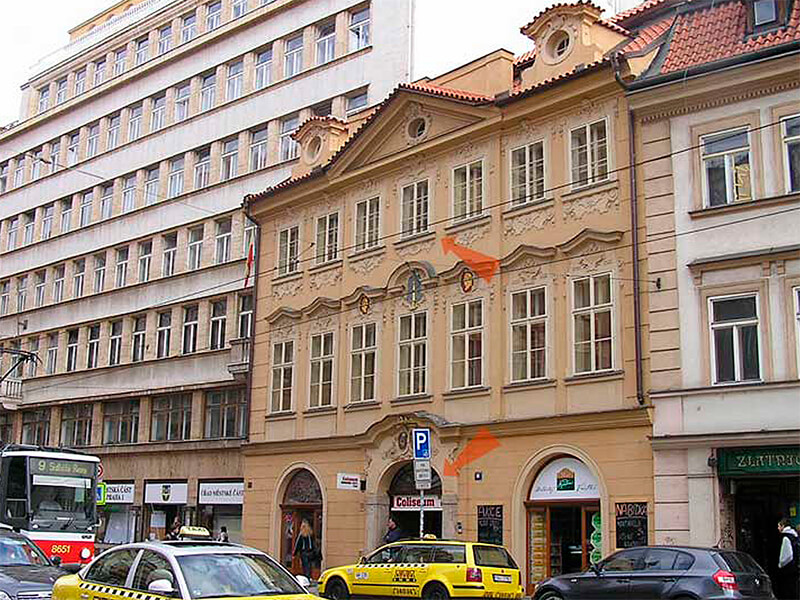 sal&oacute;n JASM&Iacute;N